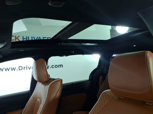 Used 2024 Chrysler Pacifica Pinnacle FWD image 14