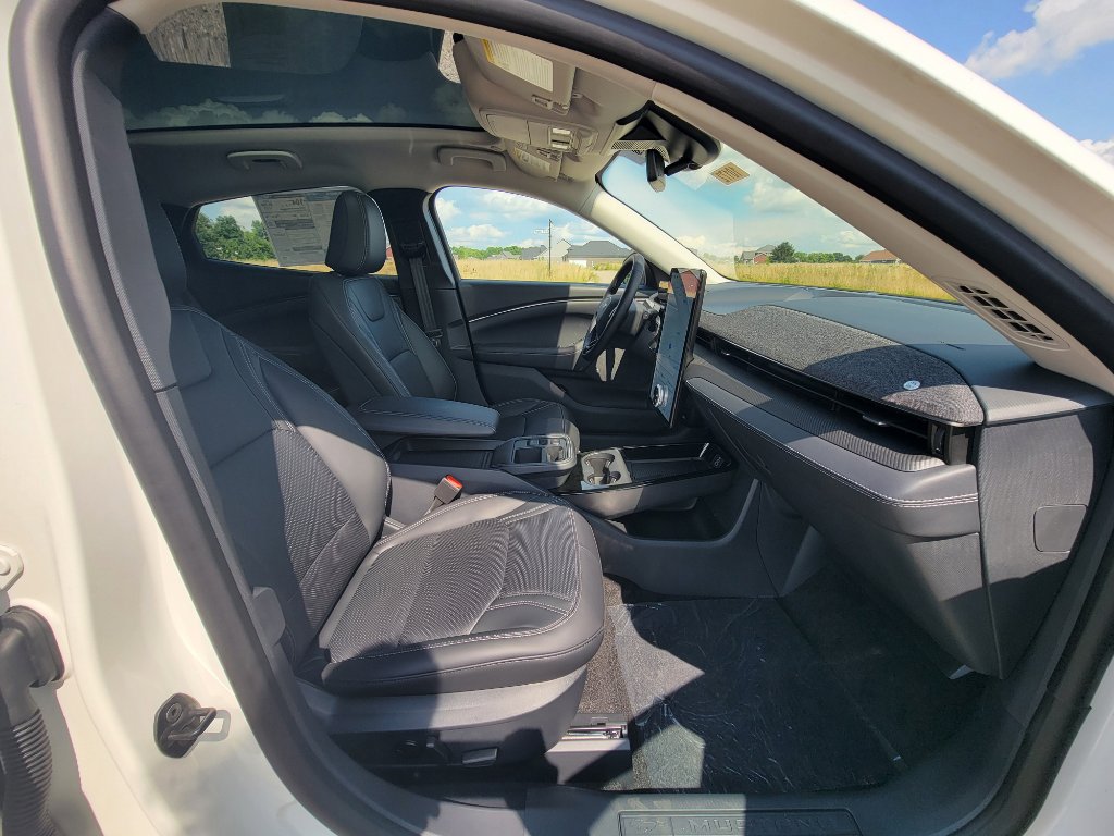 New 2025 Ford Mustang Mach-E Premium image 35