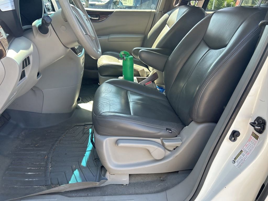 Used 2012 Nissan Quest S FWD image 16