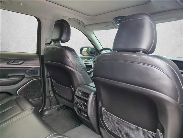 Used 2024 Jeep Grand Cherokee Limited 4xe image 19