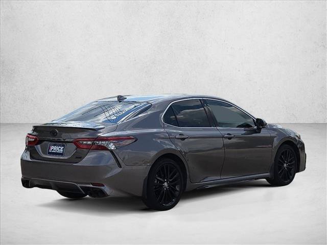 Used 2022 Toyota Camry XSE FWD image 5