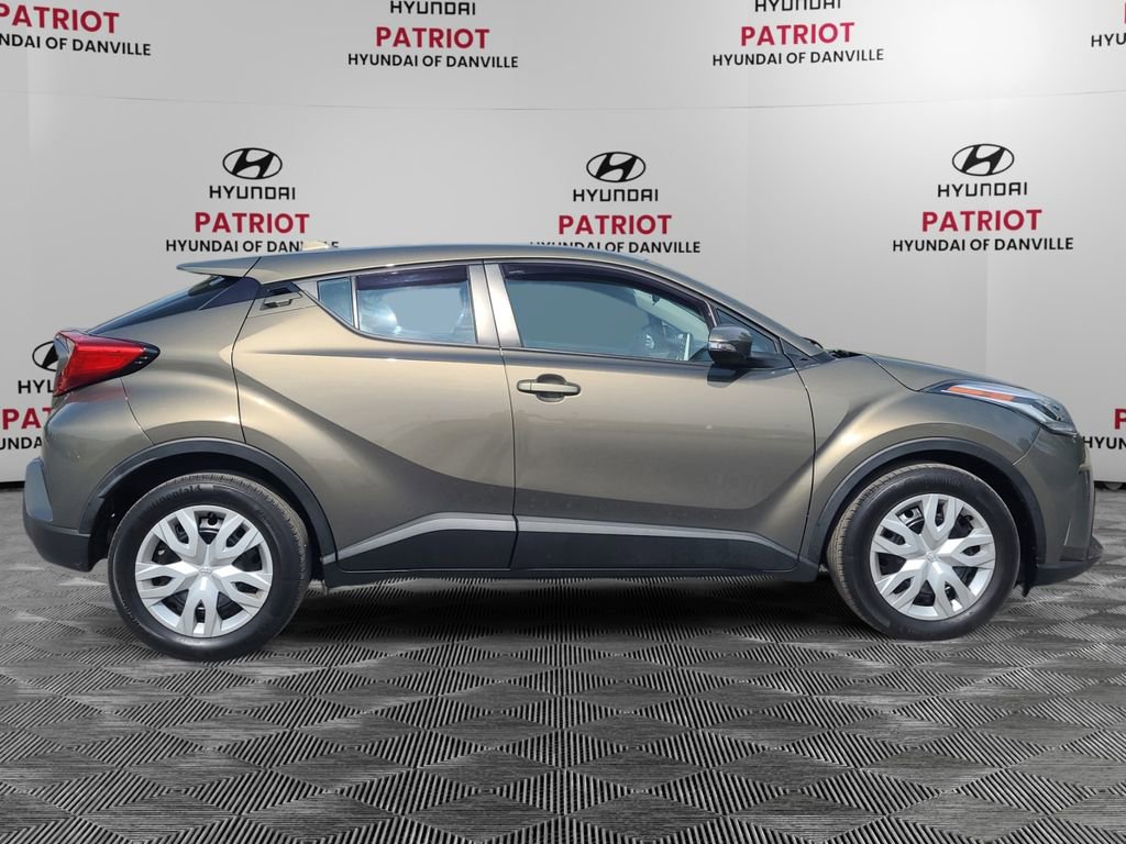 Used 2021 Toyota C-HR LE FWD image 2