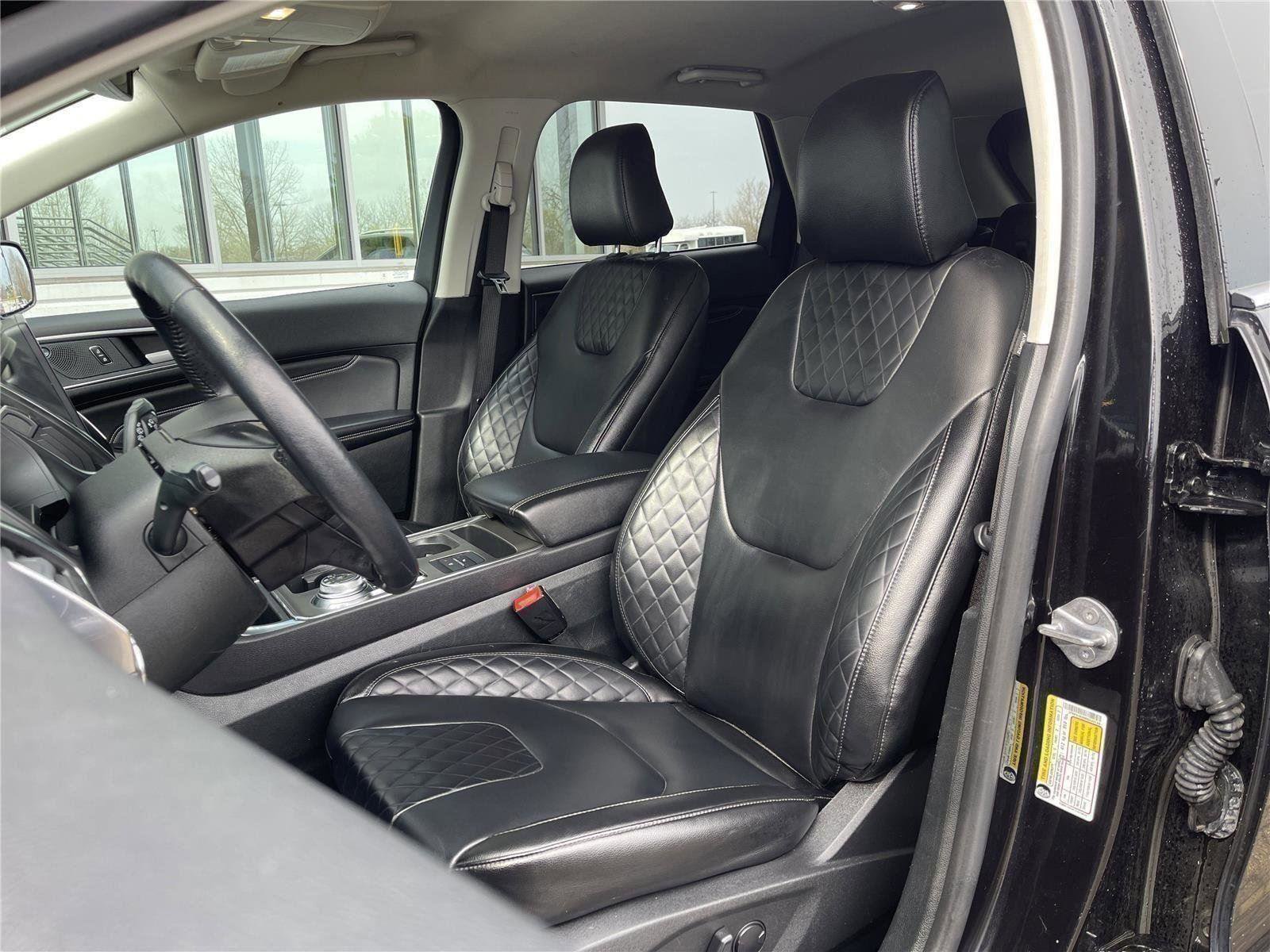 Used 2024 Ford Edge Titanium AWD/4WD image 16