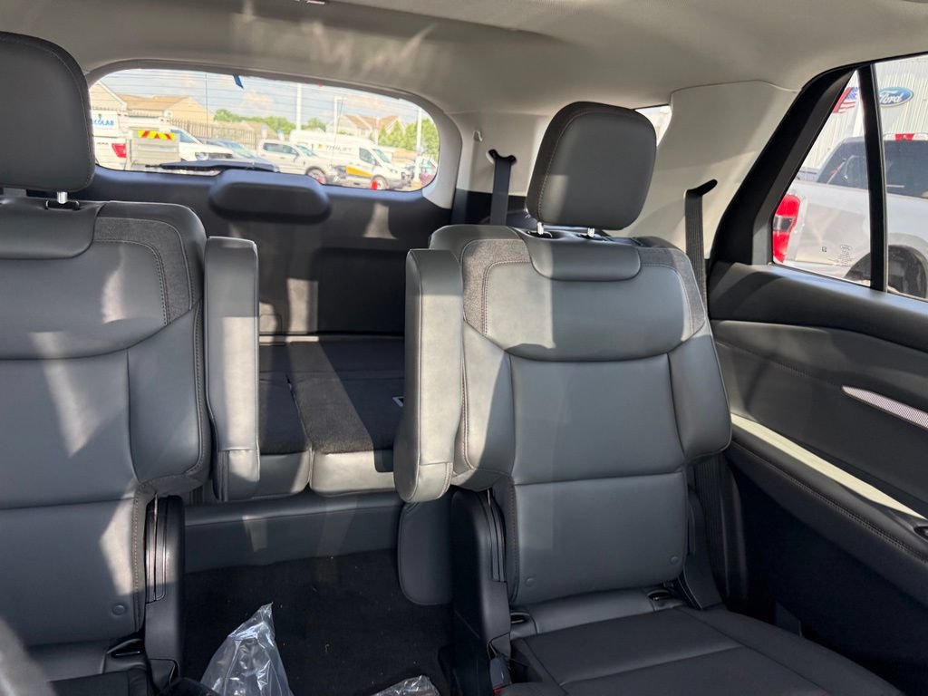 New 2026 Ford Explorer Active w/ Active Comfort Package AWD/4WD image 60