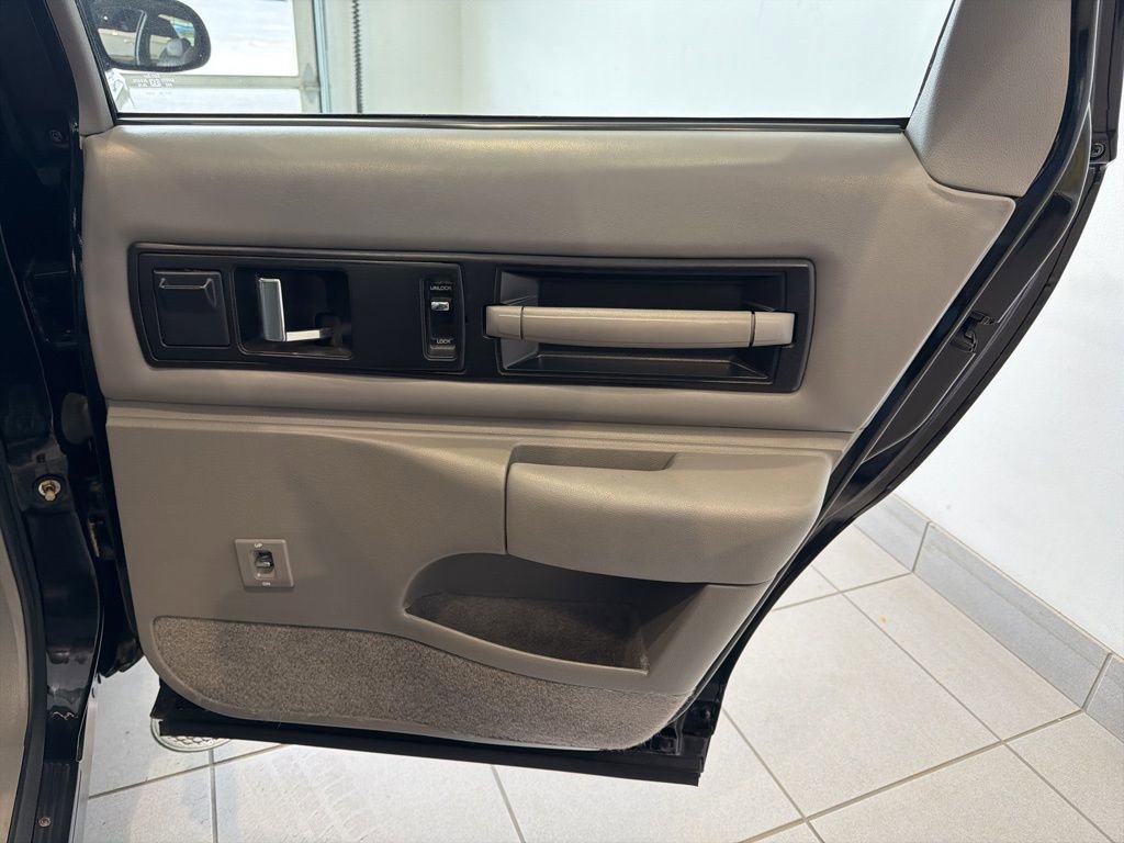 Used 1996 Chevrolet Impala SS RWD image 22
