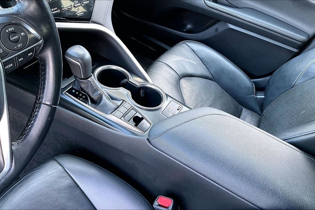Used 2019 Toyota Camry XSE w/ Driver Assist Package FWD image 5