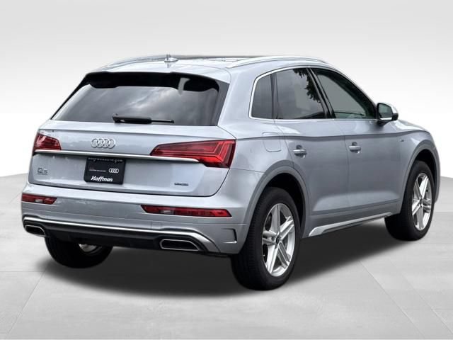 Certified 2024 Audi Q5 e Premium AWD/4WD image 8