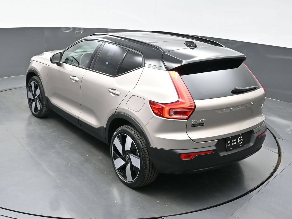Used 2023 Volvo XC40 Recharge Plus AWD/4WD image 33