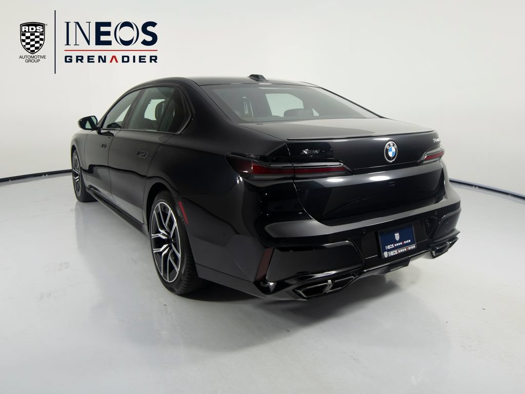 Used 2023 BMW 760i xDrive AWD/4WD image 9