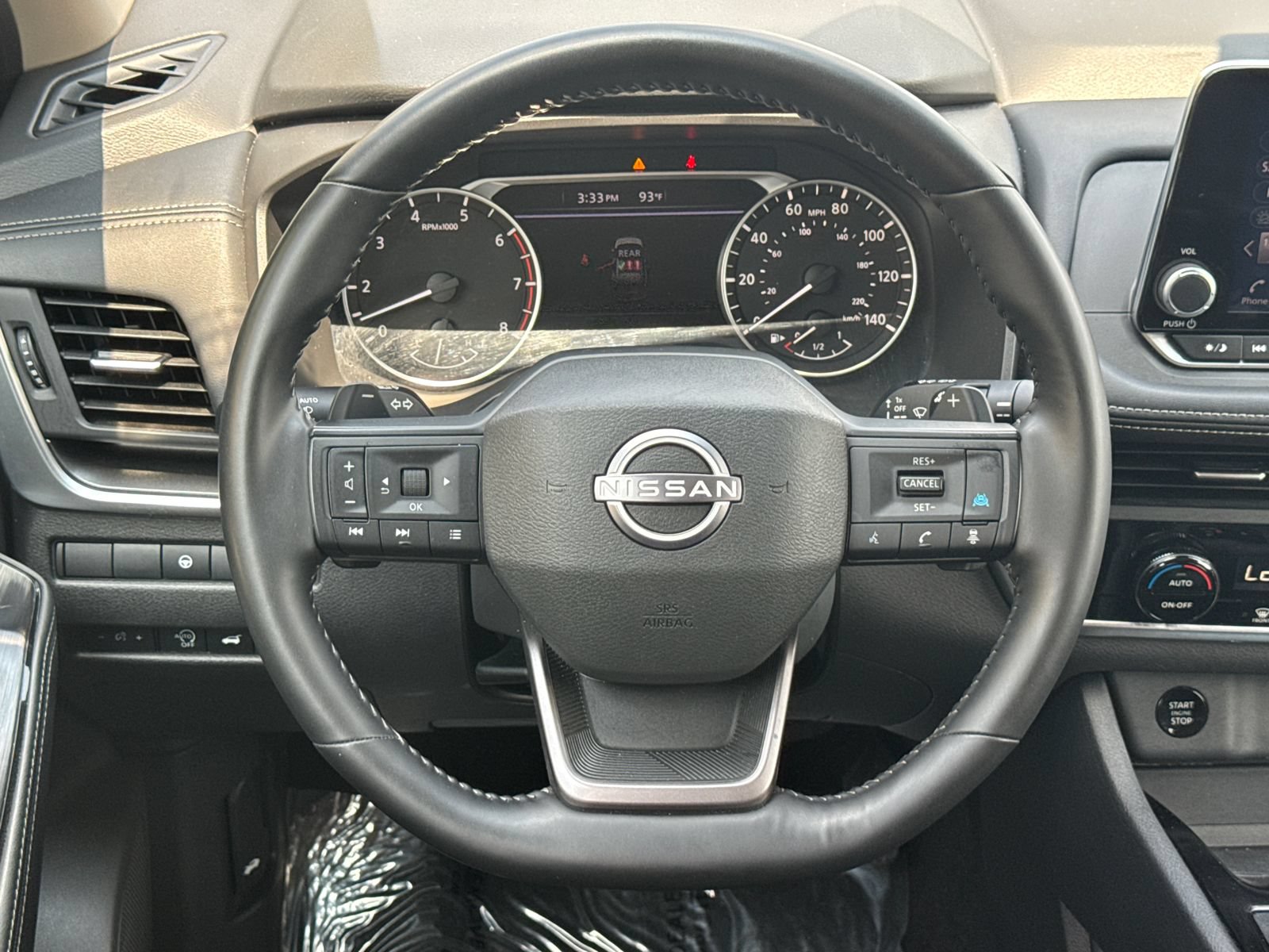 Used 2025 Nissan Rogue SV FWD image 24
