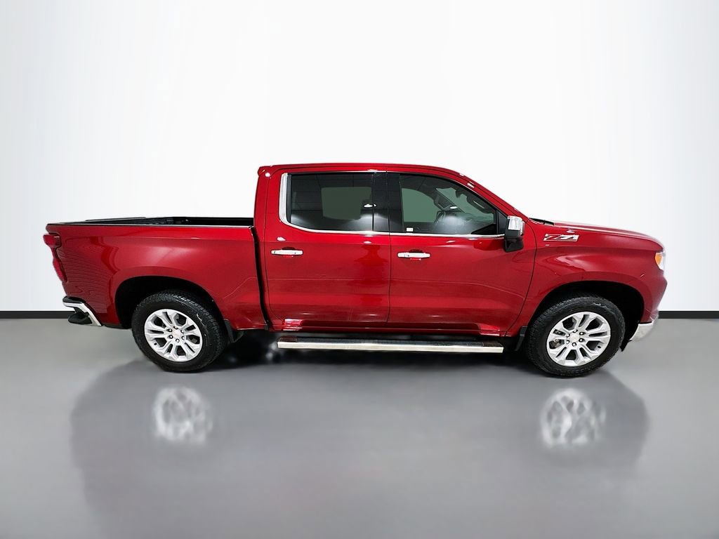 Used 2025 Chevrolet Silverado 1500 LTZ AWD/4WD image 8