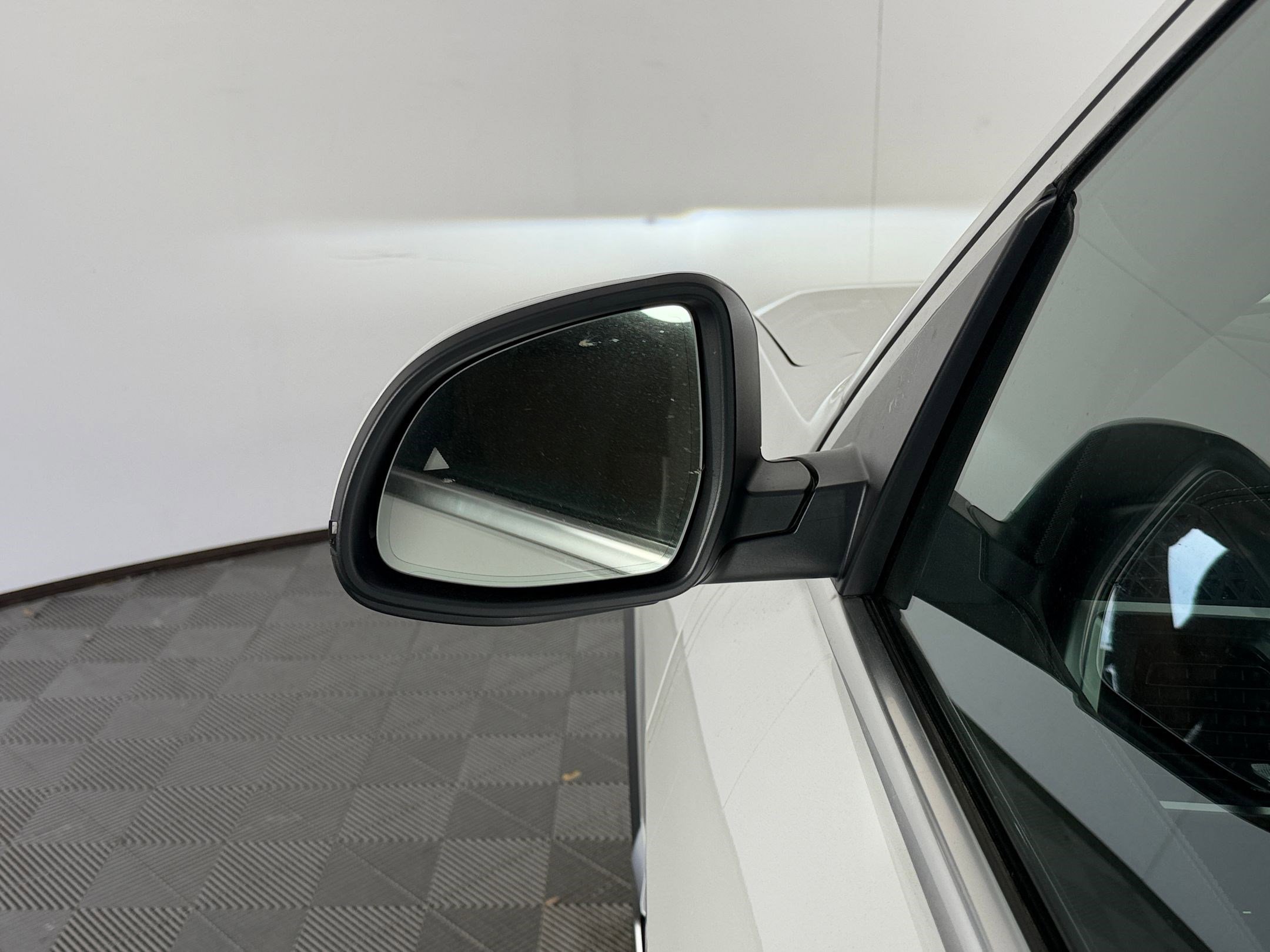 New 2026 BMW X5 xDrive40i w/ Climate Comfort Package image 21