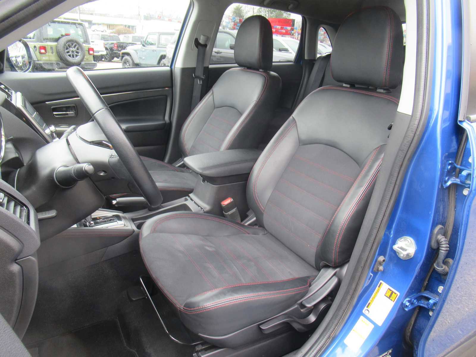 Used 2024 Mitsubishi Outlander Sport SE image 18