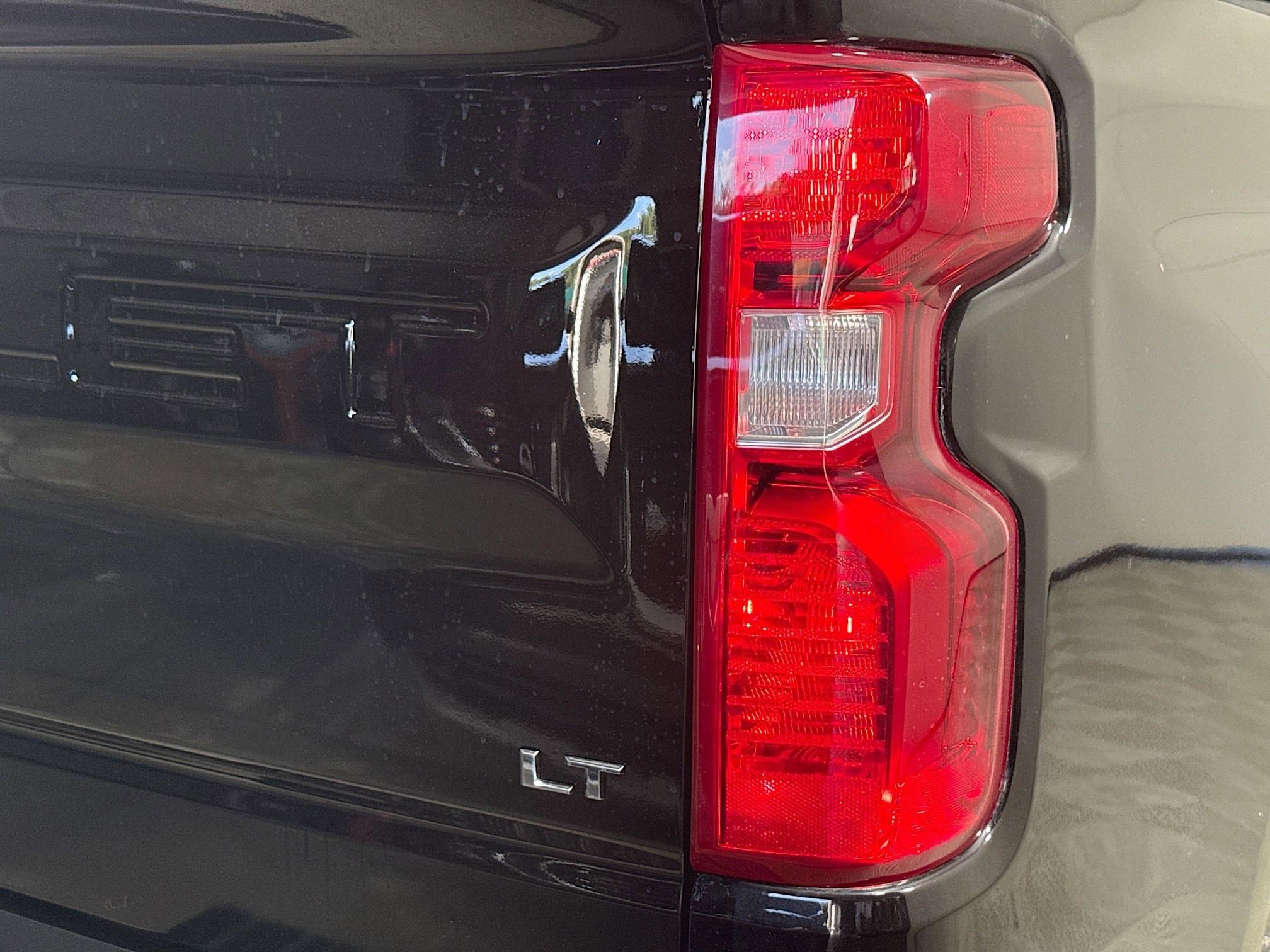 Used 2025 Chevrolet Silverado 1500 LT image 33