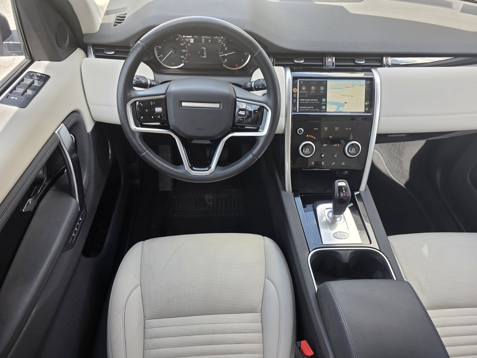 Certified 2023 Land Rover Discovery Sport SE image 4