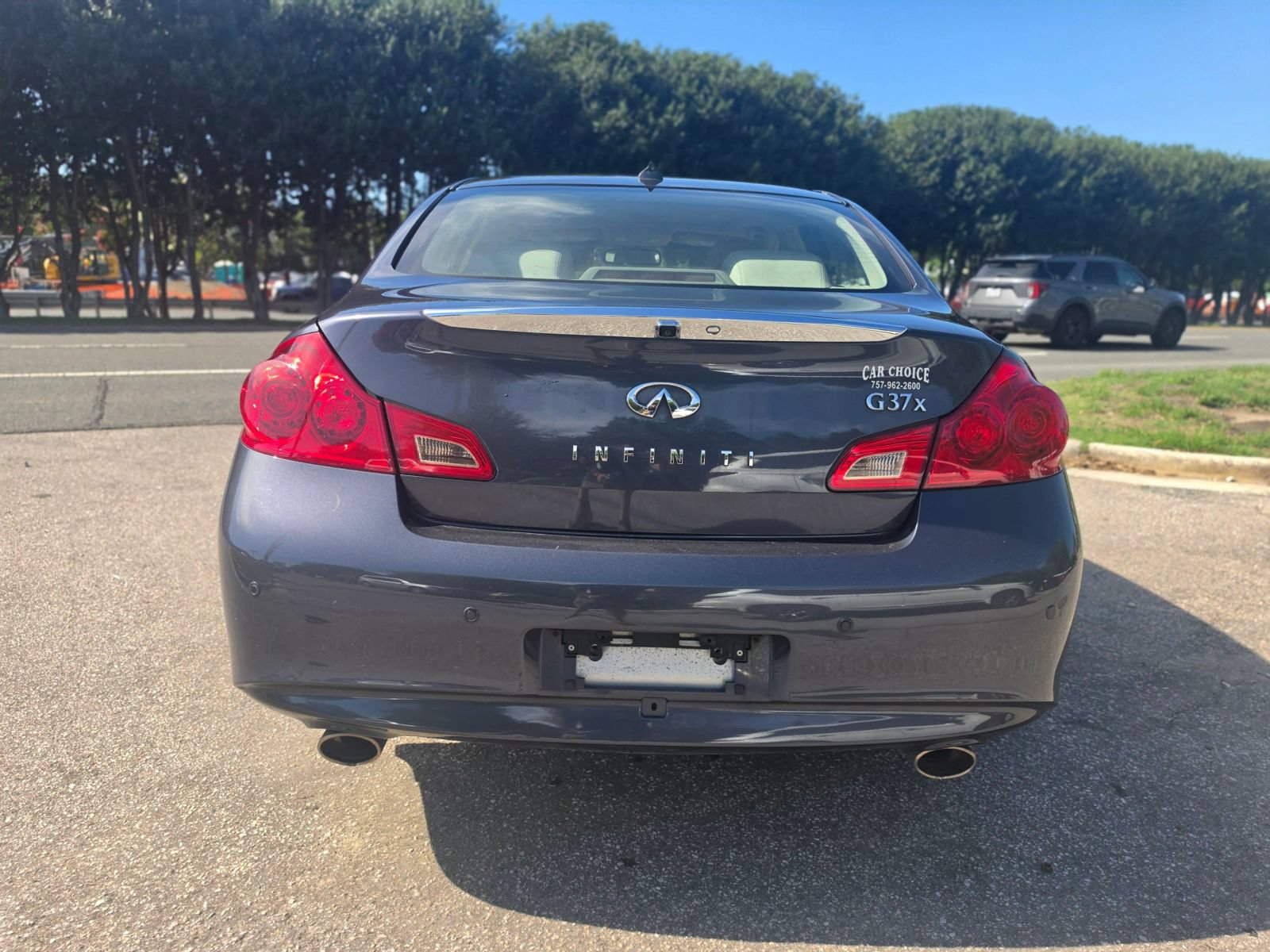 Used 2011 INFINITI G37 x Sedan w/ Premium Pkg AWD/4WD image 5