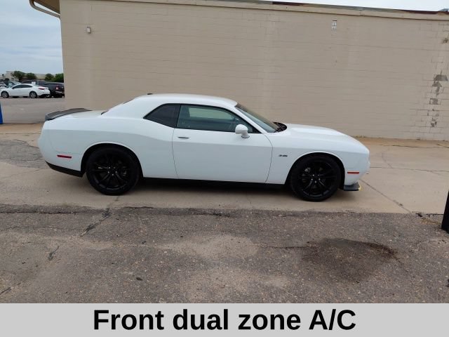 Used 2023 Dodge Challenger R/T RWD image 3