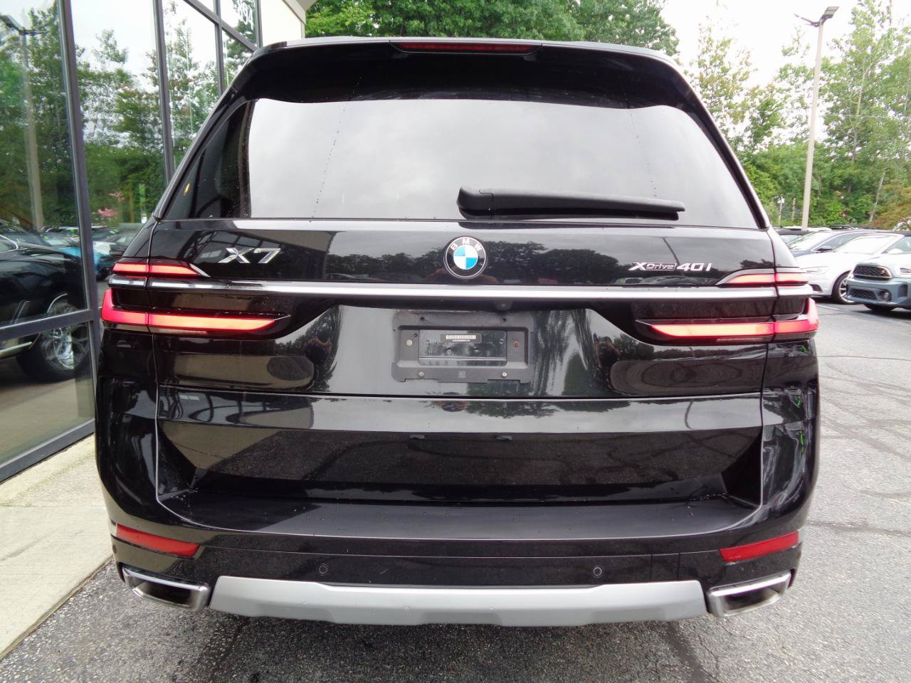 Used 2024 BMW X7 xDrive40i AWD/4WD image 6