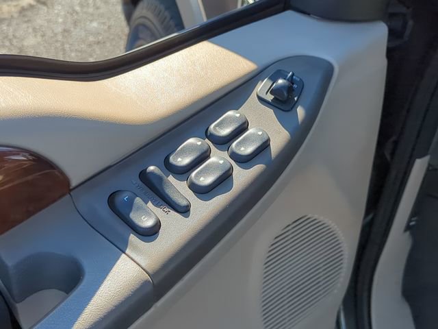 Used 2000 Ford Excursion Limited image 11