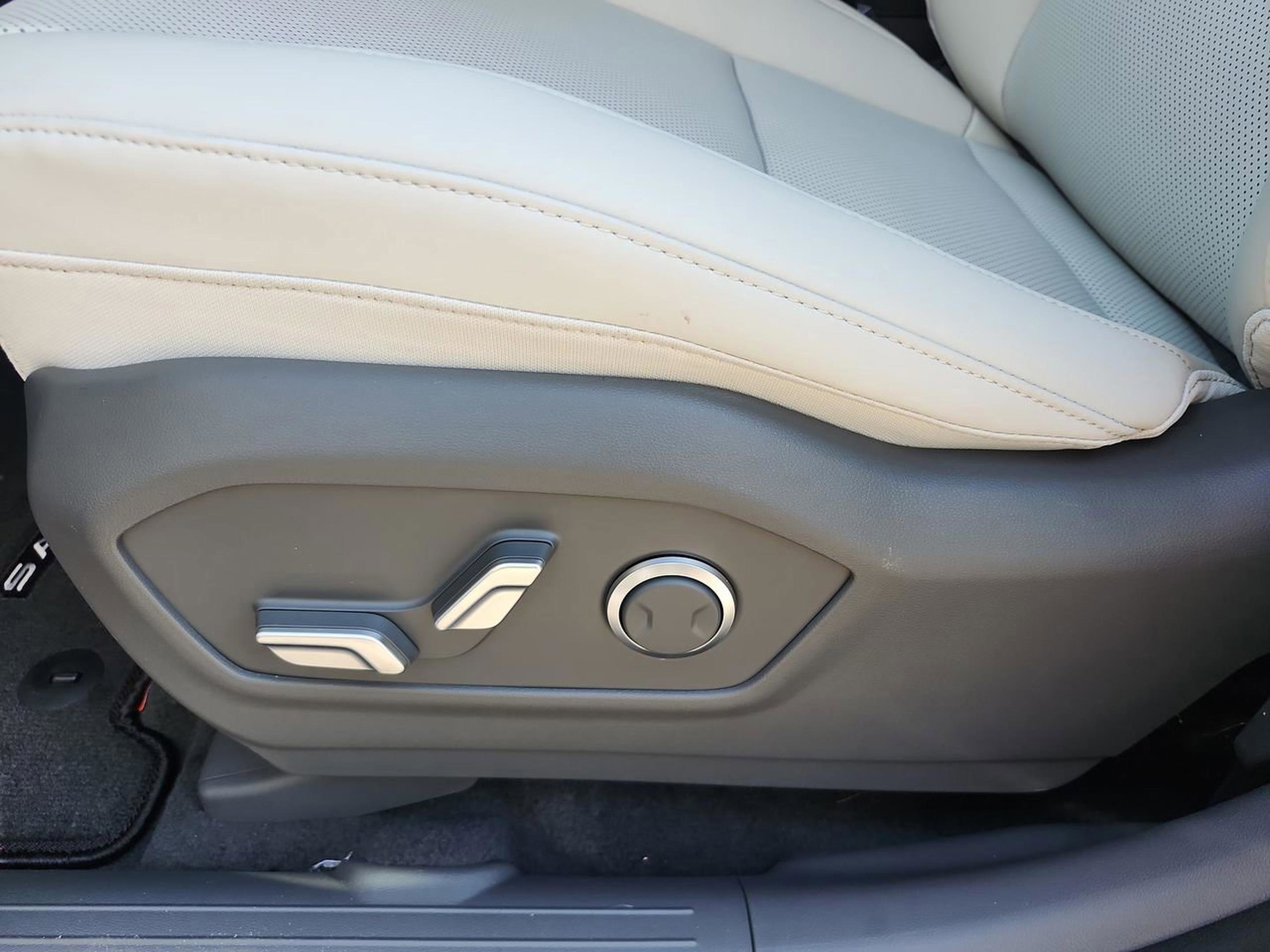 New 2026 Hyundai Santa Fe SEL image 28