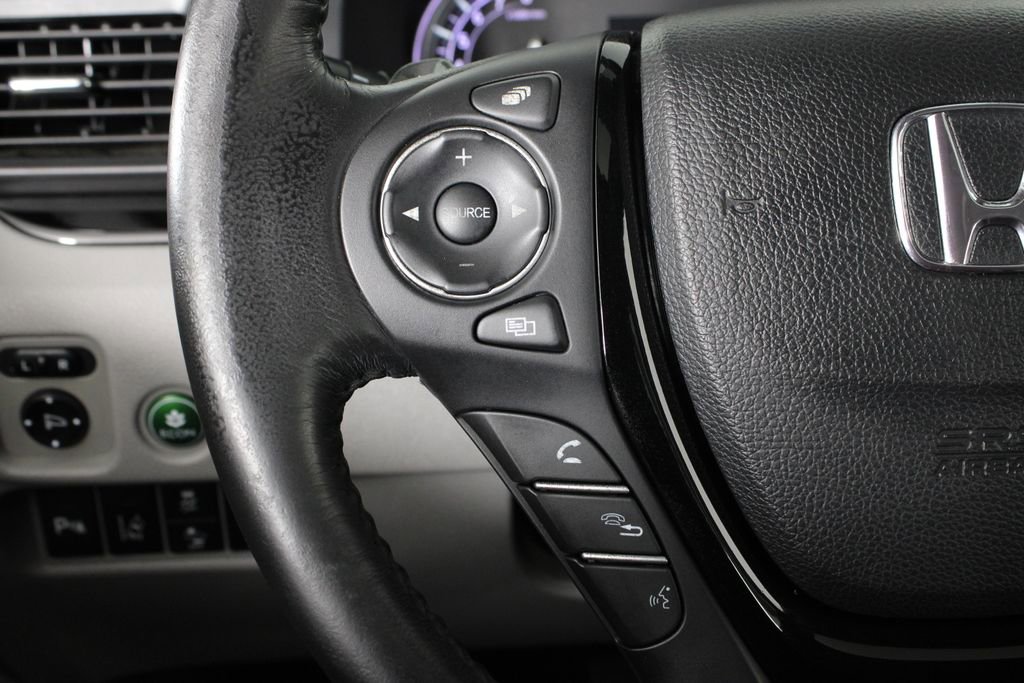 Used 2018 Honda Pilot Touring image 26