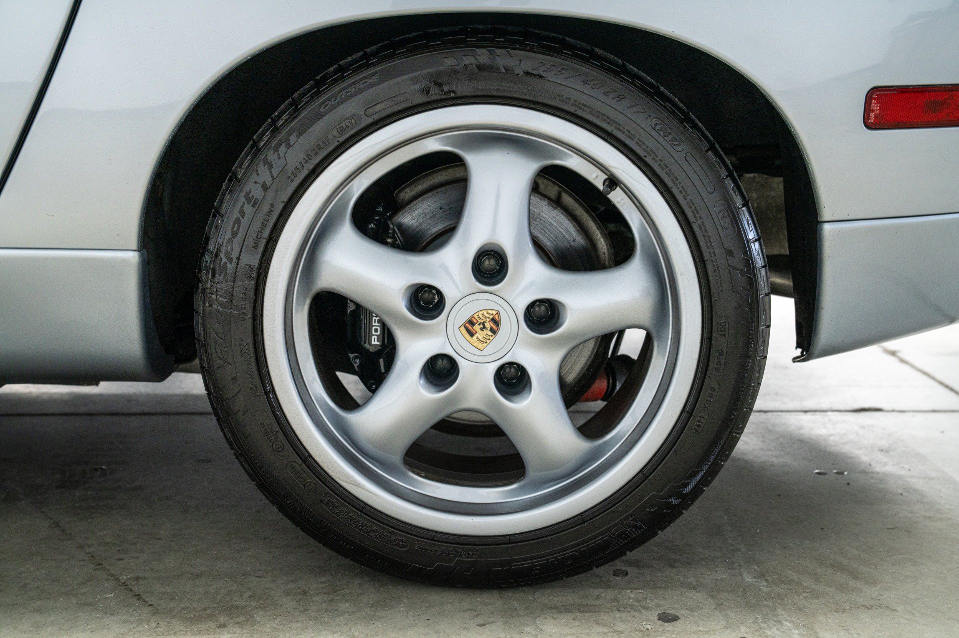 Used 1994 Porsche 928 GTS RWD image 10