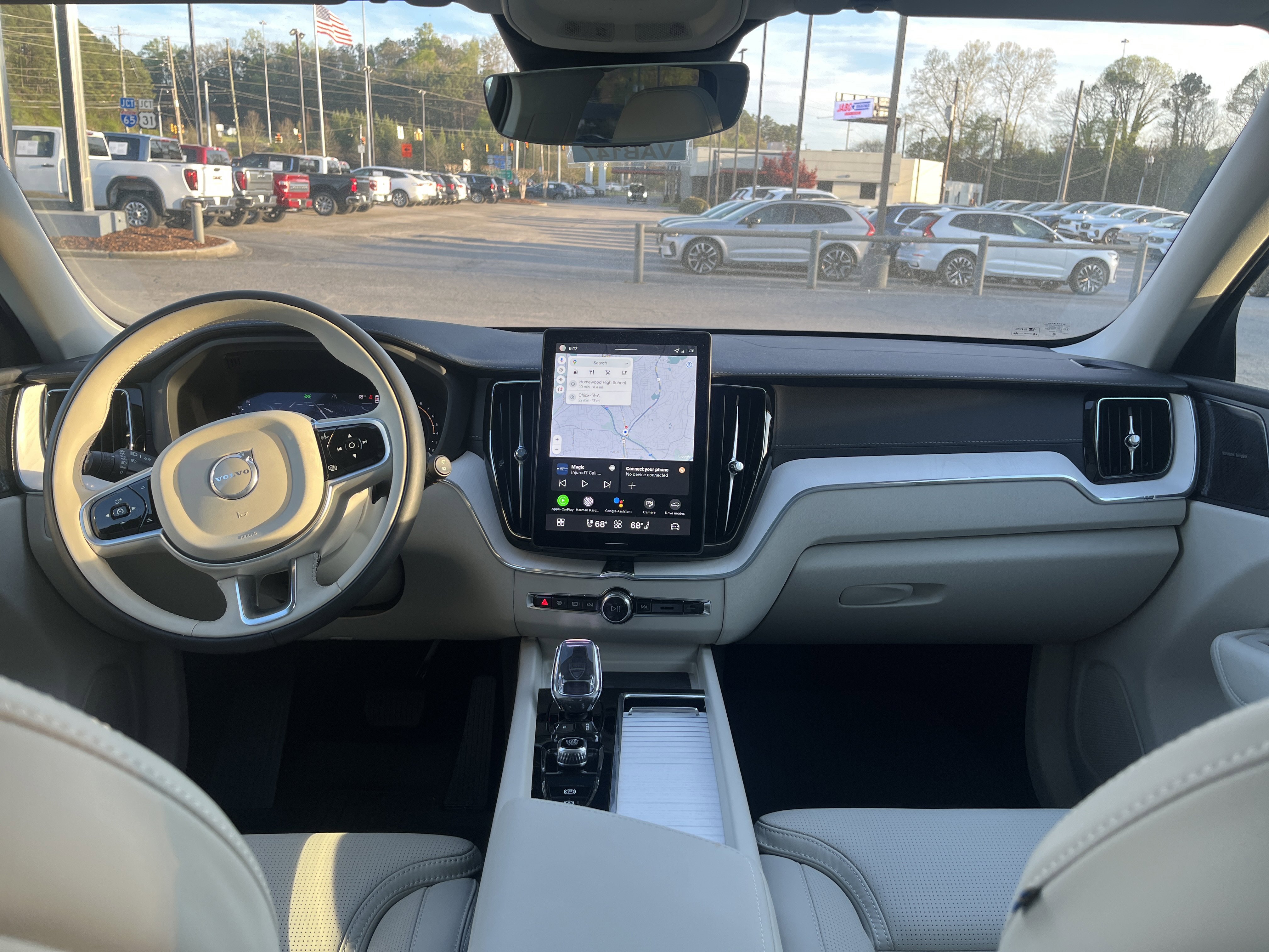 New 2026 Volvo XC60 B5 Ultra w/ Protection Package Premier image 11