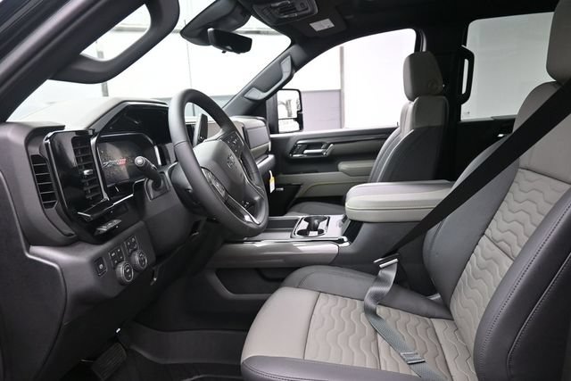 New 2026 Chevrolet Silverado 2500 ZR2 w/ LPO, Dark Essentials Package AWD/4WD image 8