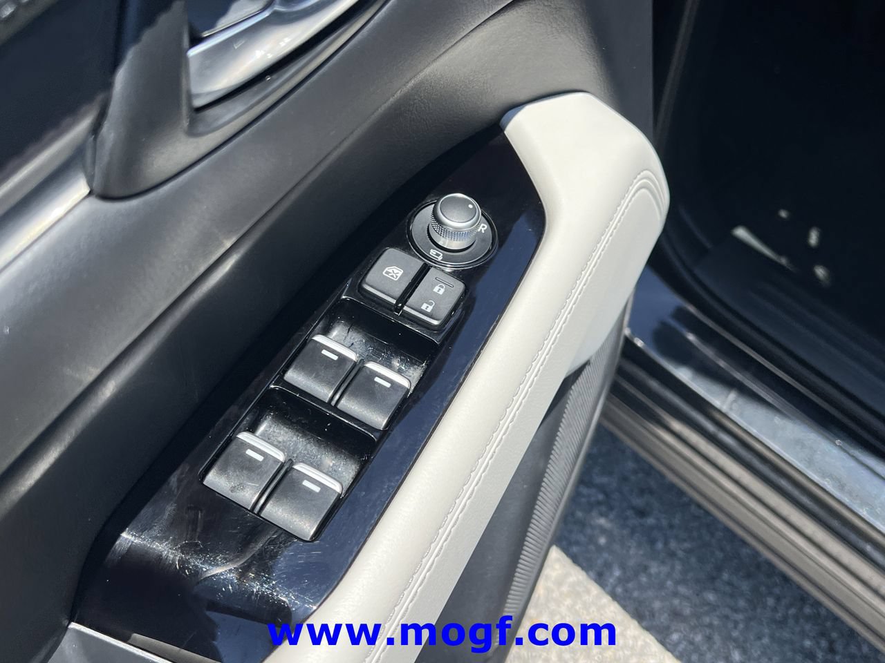 Used 2025 MAZDA CX-5 AWD 2.5 S w/ Premium Plus Pkg image 18
