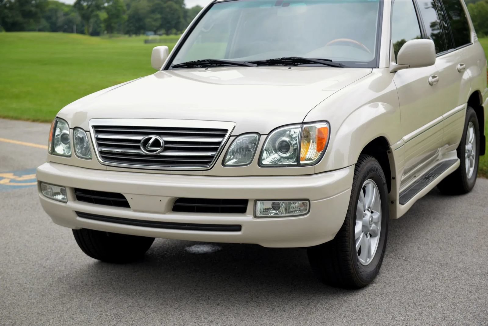 Used 2005 Lexus LX 470 4WD image 11