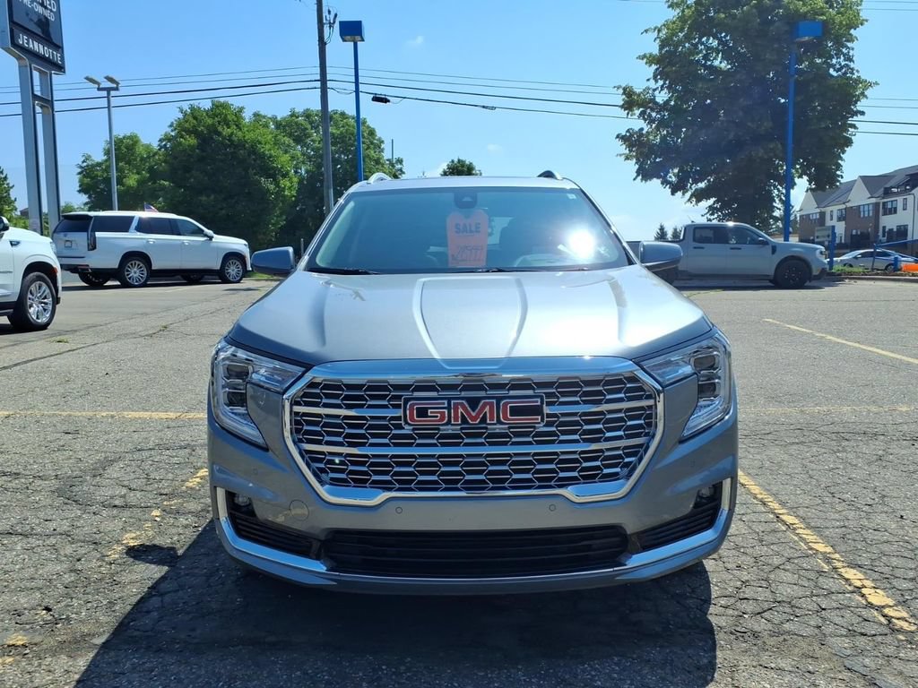 Used 2023 GMC Terrain Denali w/ LPO, Floor Liner Package AWD/4WD image 2