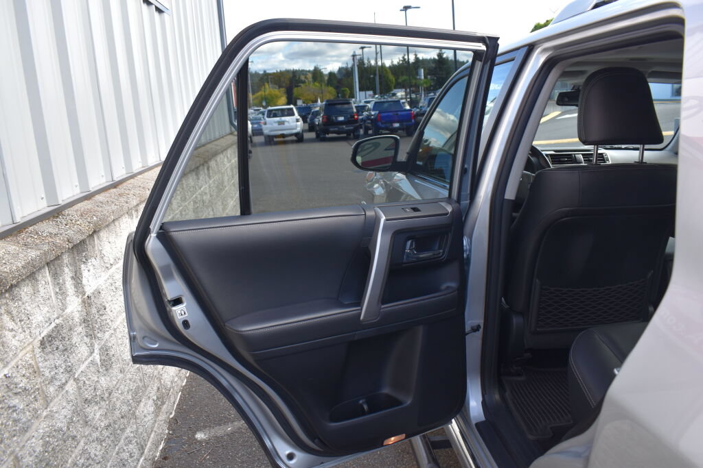 Certified 2024 Toyota 4Runner Limited AWD/4WD image 19