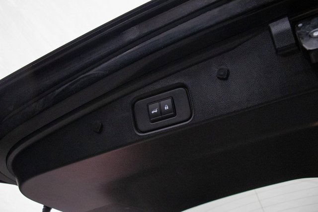 Used 2024 Nissan Pathfinder Platinum w/ Cargo Package image 21