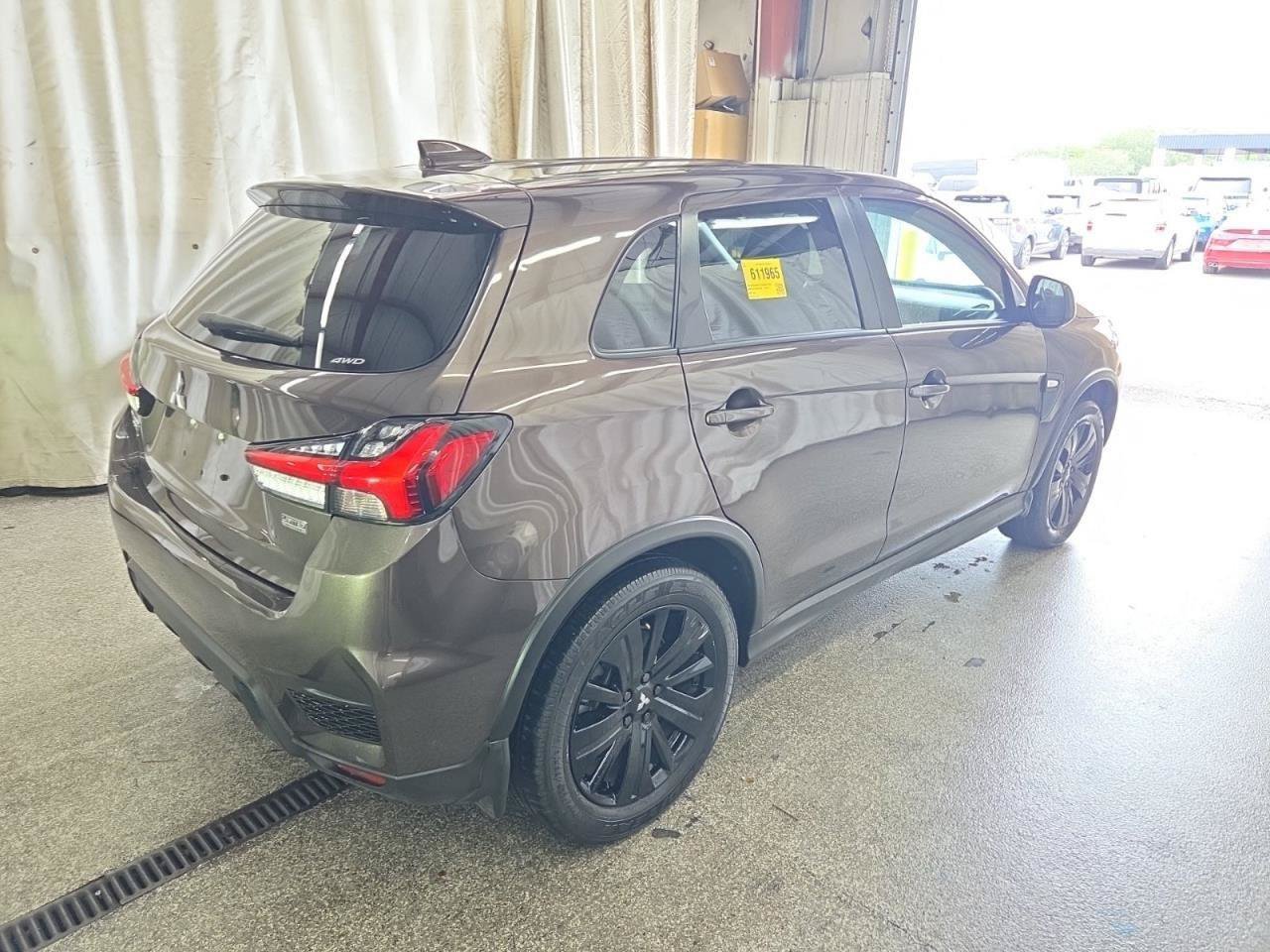 Used 2024 Mitsubishi Outlander Sport AWD image 2