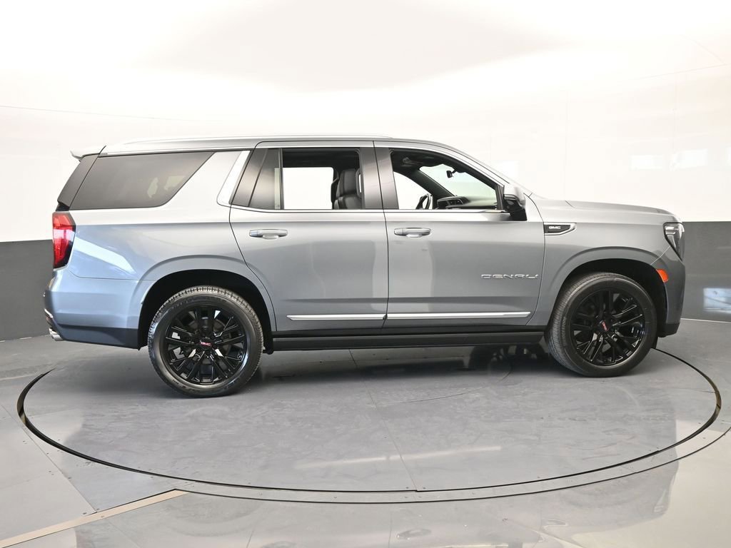 Used 2022 GMC Yukon Denali w/ Denali Premium Package image 7