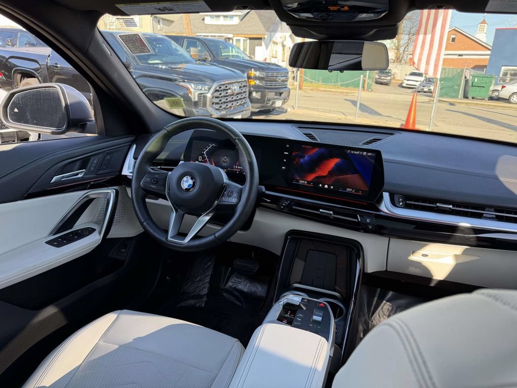 Used 2026 BMW X2 xDrive28i AWD/4WD image 18