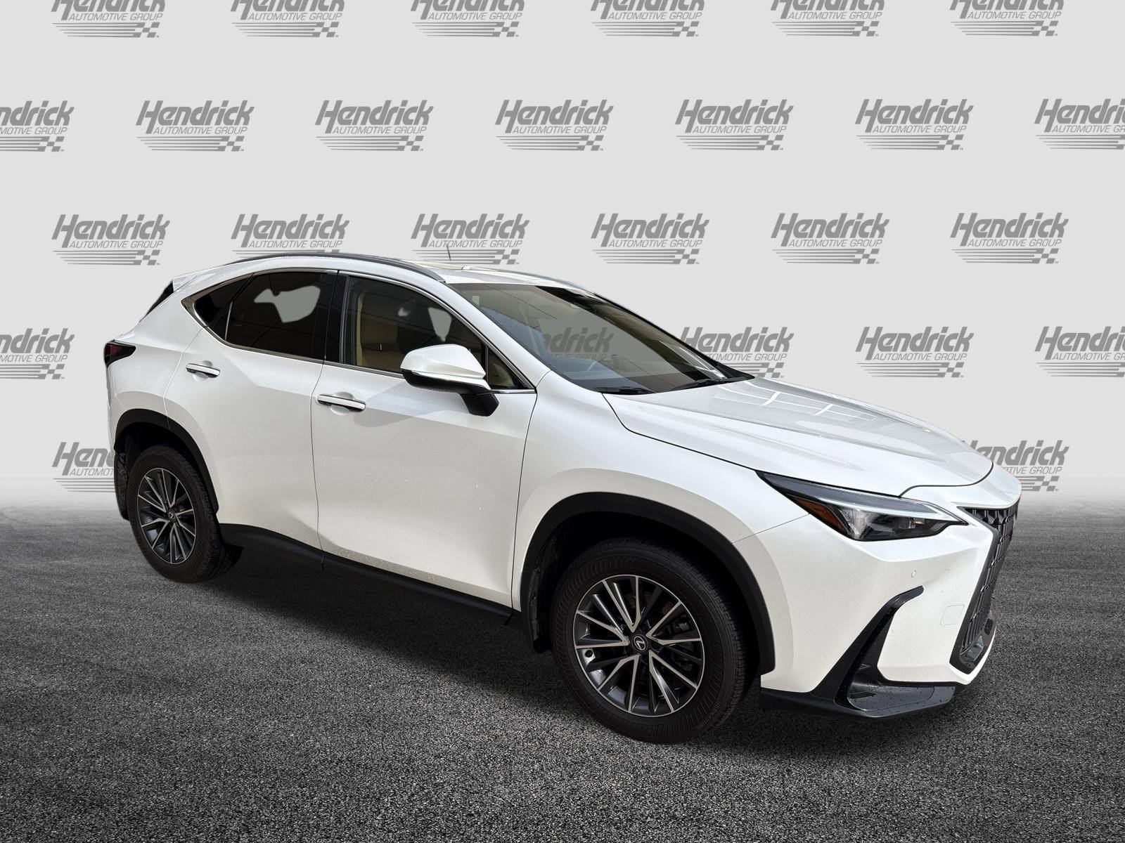 Used 2025 Lexus NX 350 AWD image 2