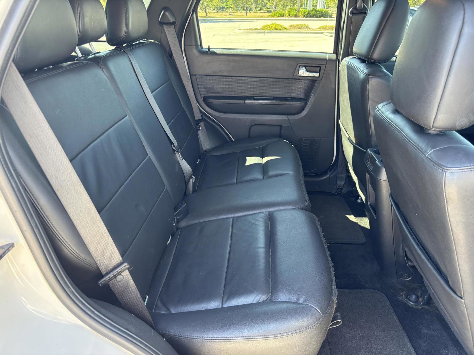 Used 2011 Ford Escape Limited w/ 301A Rapid Spec Order Code image 16