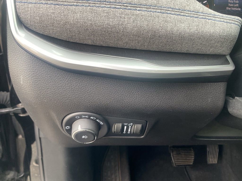 Used 2024 Jeep Compass Latitude image 15