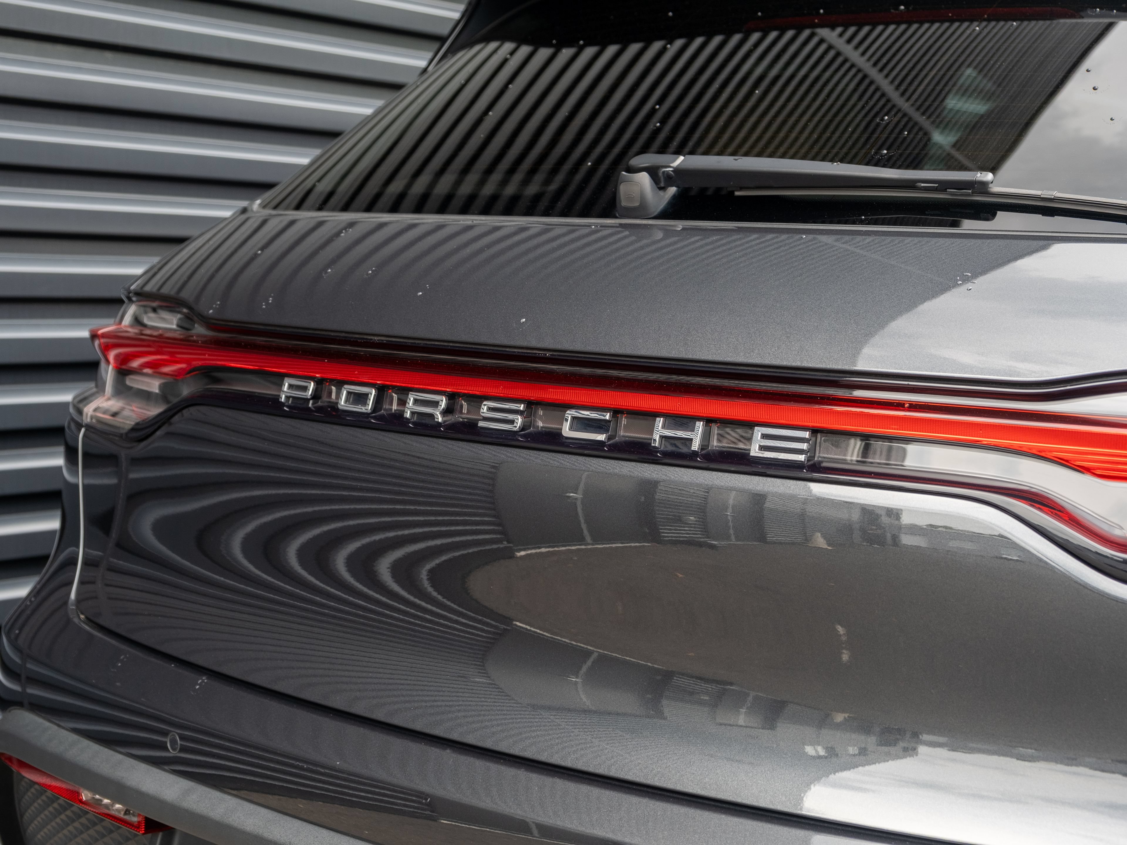 Certified 2023 Porsche Macan AWD/4WD image 20