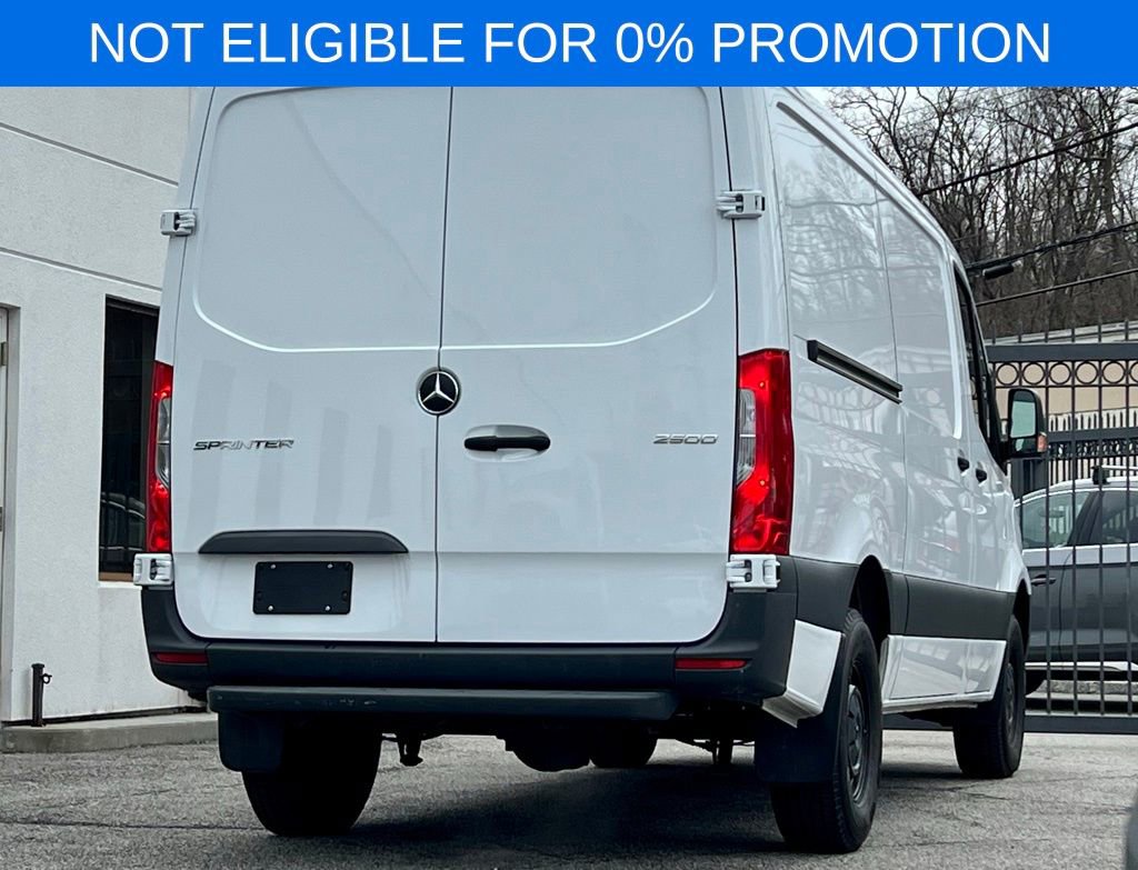 Used 2025 Mercedes-Benz Sprinter 2500 image 9