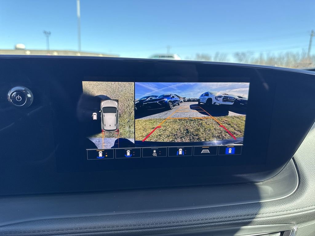 Used 2024 Buick Encore GX Sport Touring w/ Advanced Technology Package image 17