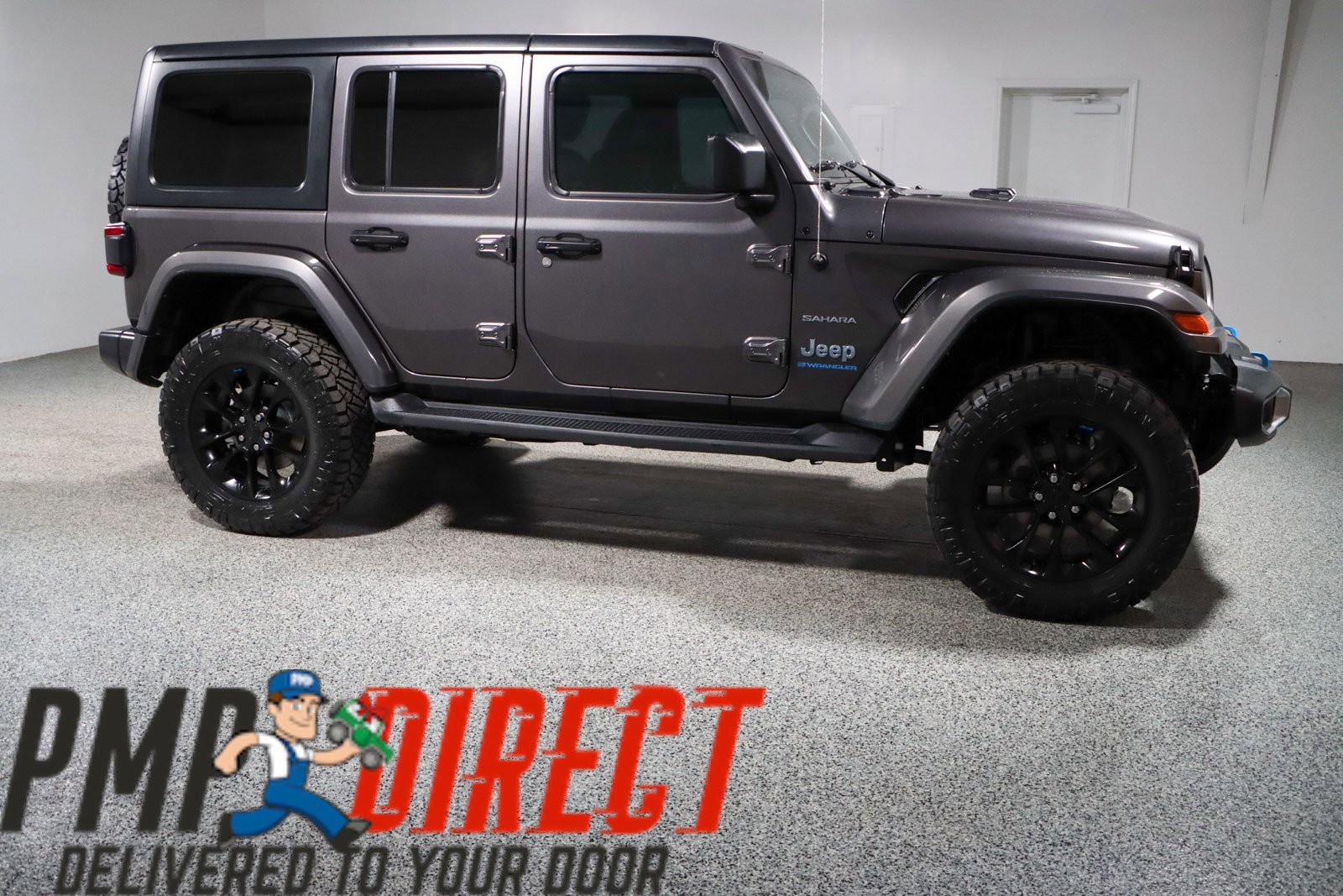 Used 2023 Jeep Wrangler Unlimited Sahara w/ Cold Weather Group AWD/4WD image 7