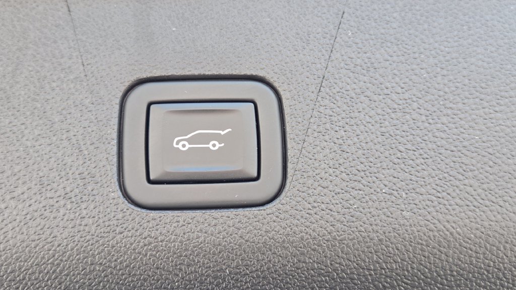 Used 2021 Cadillac Escalade Sport Platinum AWD/4WD image 36