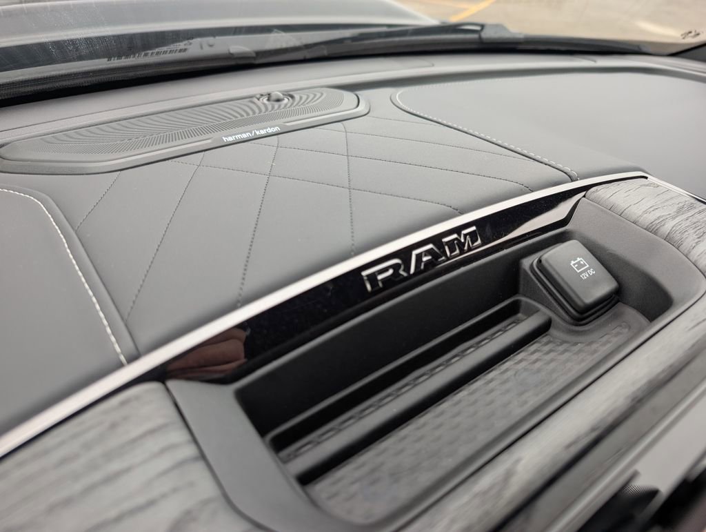 New 2026 RAM 3500 Limited image 31