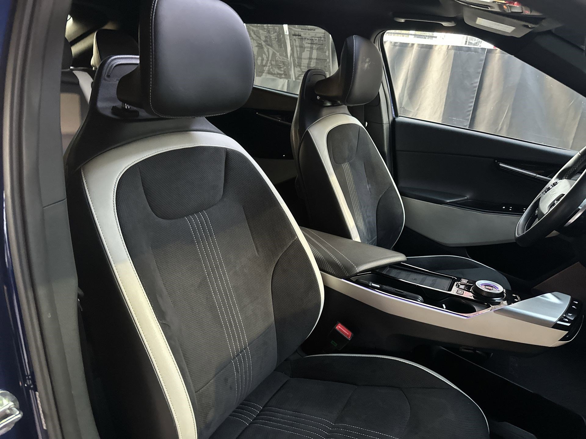 Certified 2022 Kia EV6 GT-Line w/ GT-Line Suede Seat Package image 26