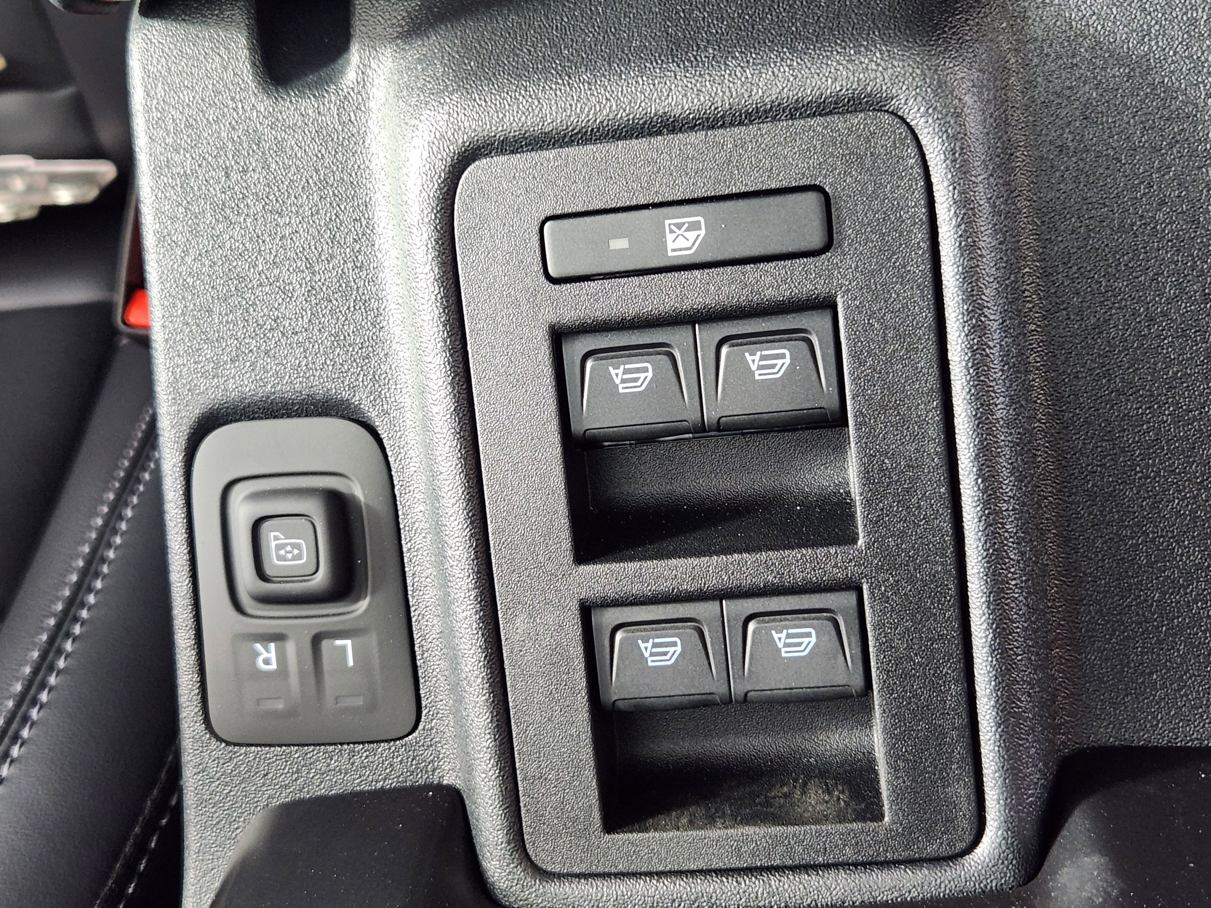 New 2026 Ford Bronco Outer Banks image 17