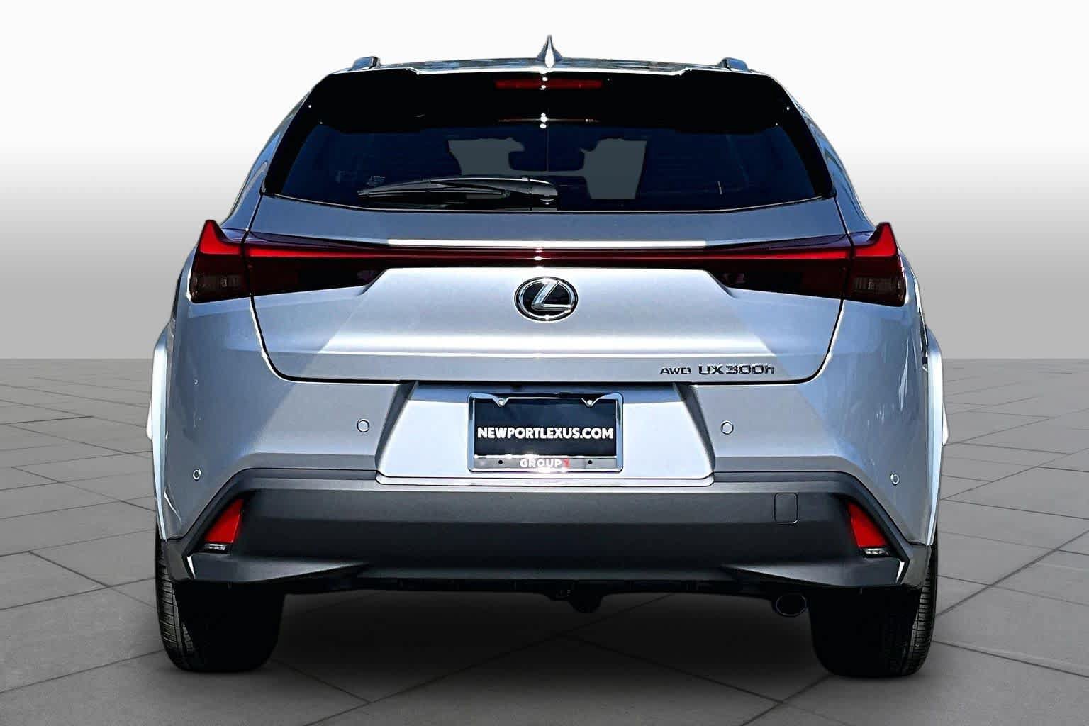 New 2026 Lexus UX 300h AWD image 4