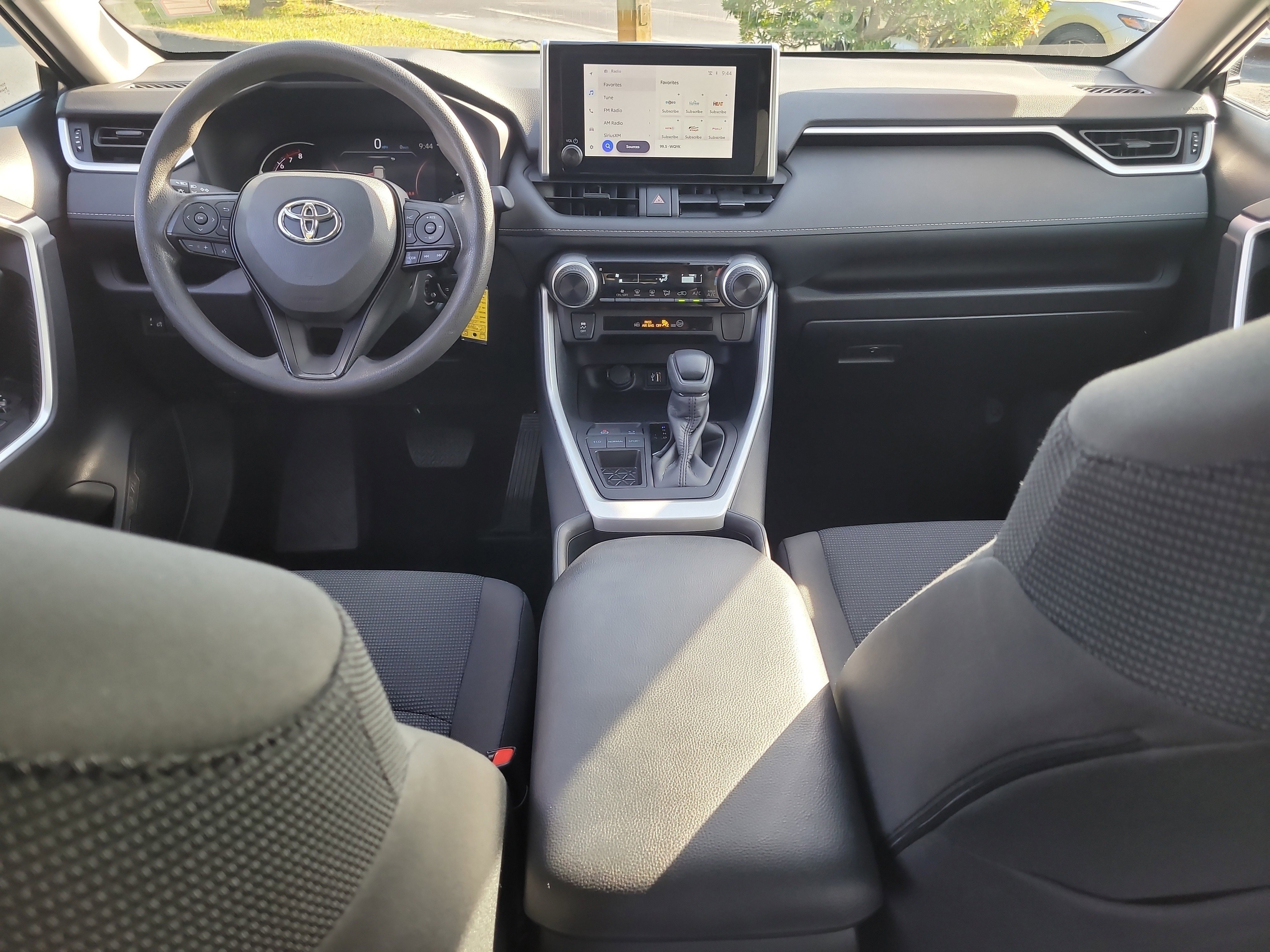 Used 2023 Toyota RAV4 LE image 15