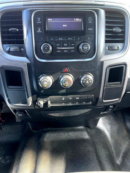 Used 2018 RAM 3500 Tradesman image 22